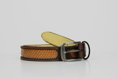 Salmon leather belt
